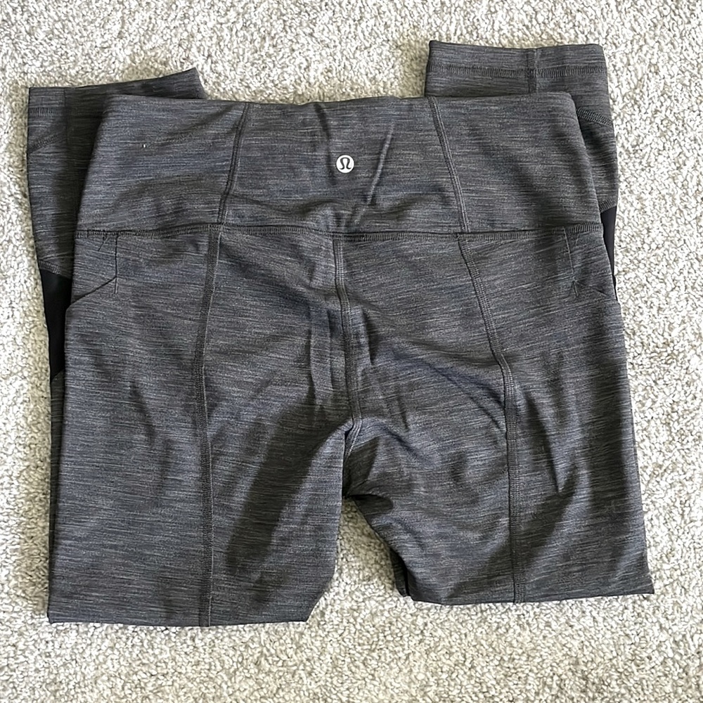 Lululemon crop leggings